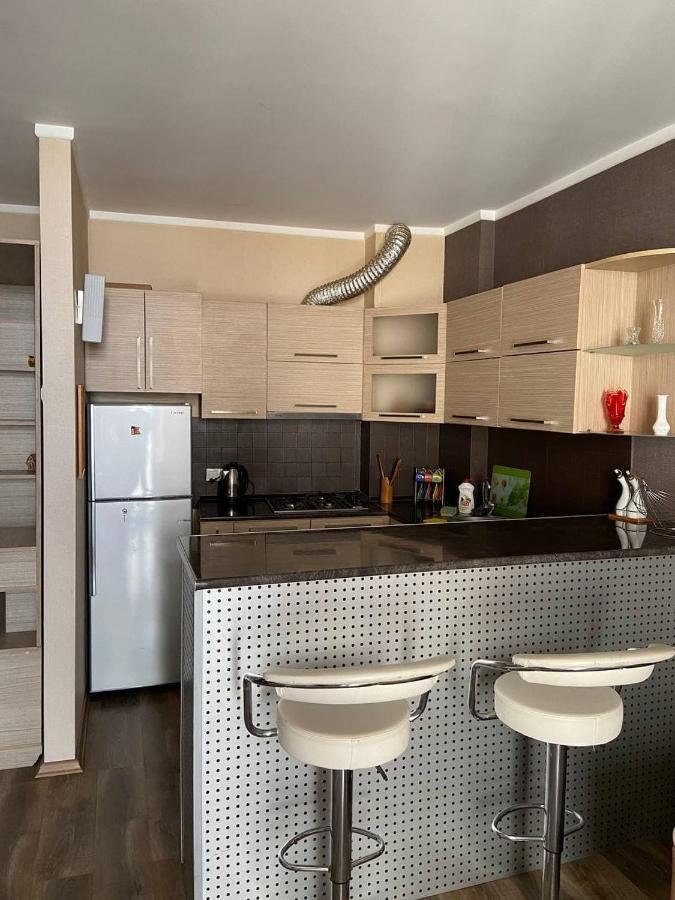 Orbi Plaza Apartment บาทูมิ ภายนอก รูปภาพ