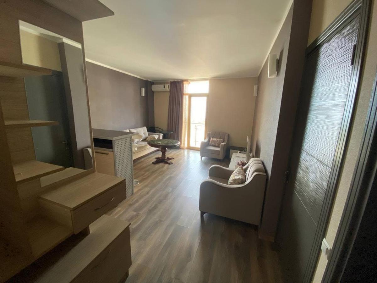 Orbi Plaza Apartment บาทูมิ ภายนอก รูปภาพ